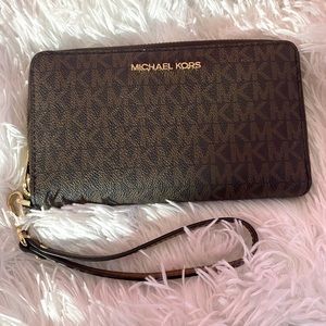 Michael Kors Wristlet Wallet for Women